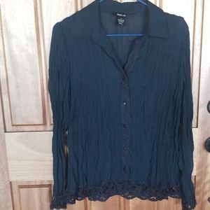 Style & Co ladies top with battenburg lace